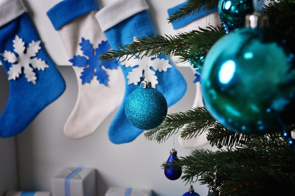 Decorating Tips for a Pest-Free Christmas - Wash Items Thoroughly